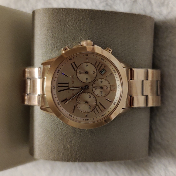 Oversized Rose Gold-Tone Watch MK5778 - Picture 3 of 3